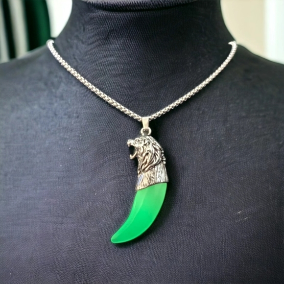 Other - Lion Necklace Glow in the Dark Unisex